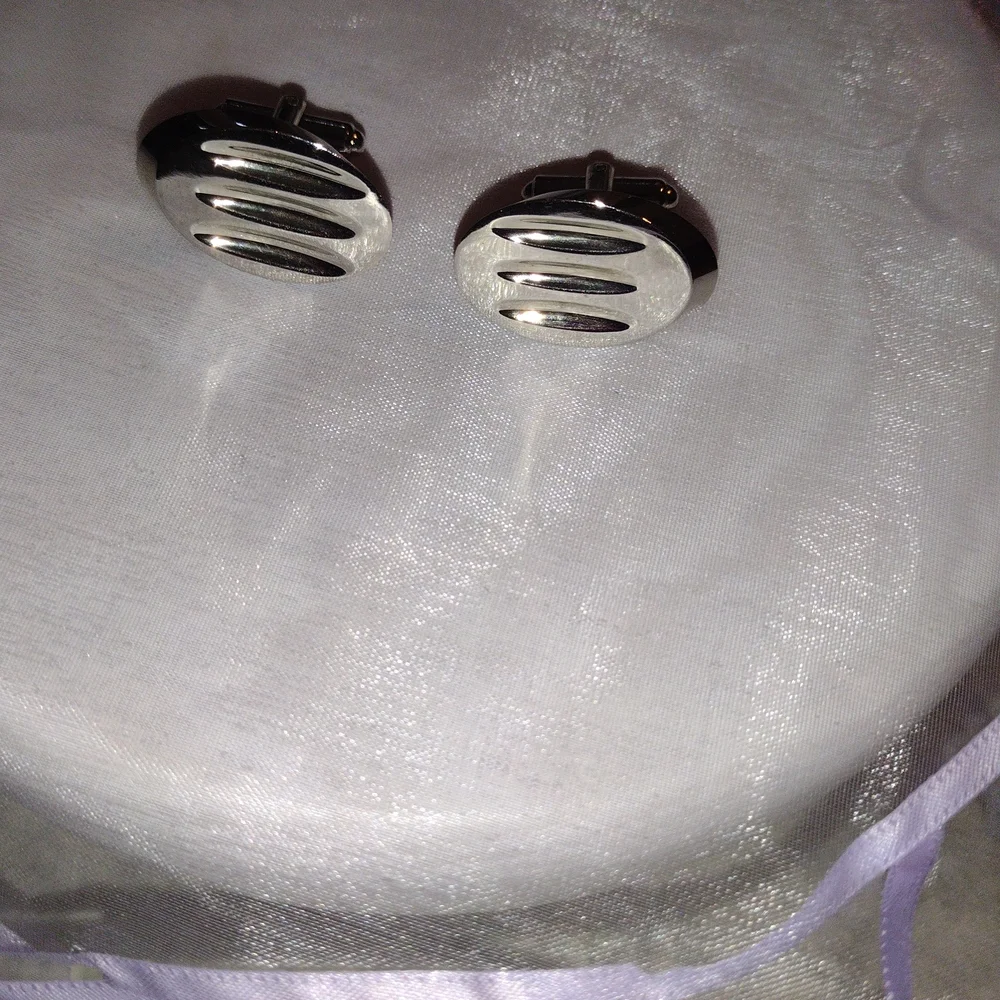 VINTAGE Silver Oval Striped Cufflinks